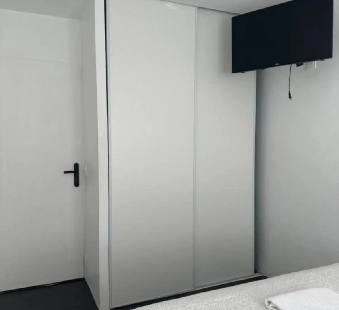 Appartement 3 Pieces, Dans Residence Privee Securisee Et Parking Gratuit,A 9 Min Centre Ville Nice France